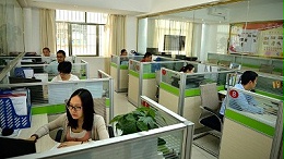 管鋼強員工風采