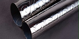 這里有漂亮的不銹鋼樓梯扶手！