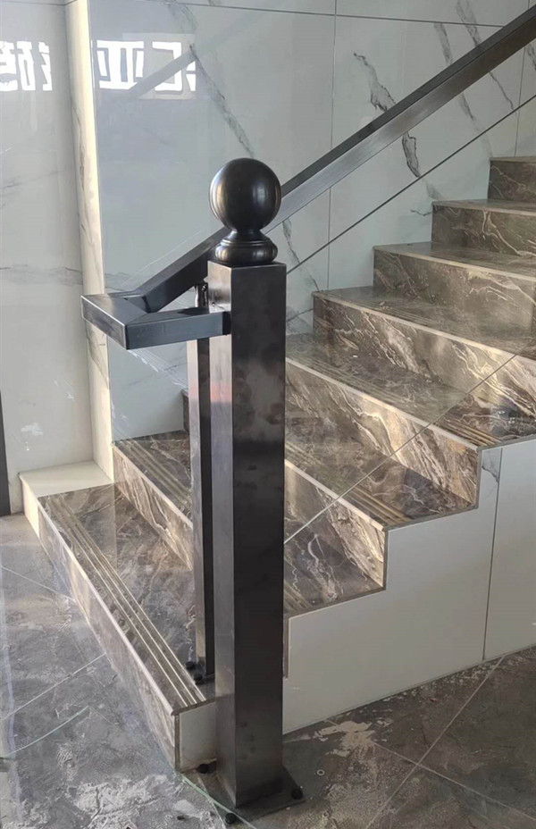 不銹鋼拉絲玻璃護欄